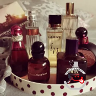 Premiere Luxe Gold Blush Avon